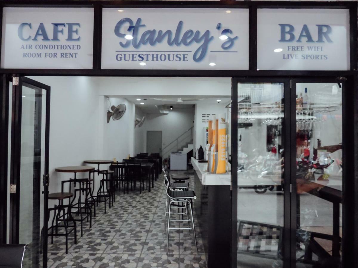 Stanley'S Guesthouse Phuket Екстериор снимка